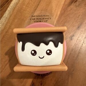 Bath & Body Works: Cute Smores Car Fragrance Scentportable Holder Visor Clip